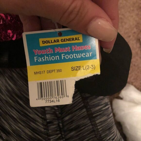 Girls wedge flip flops with pink sequin straps - Picture 5 of 5